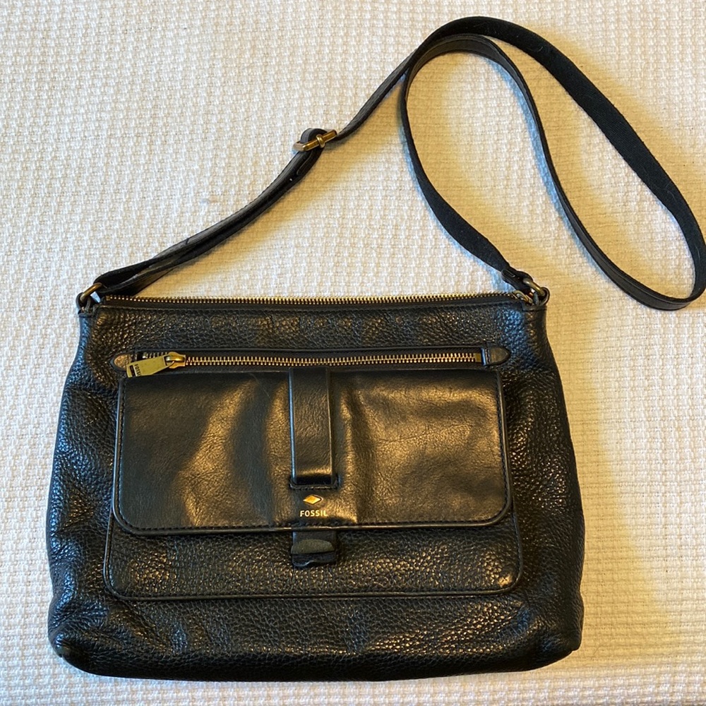 FOSSIL CROSSBODY